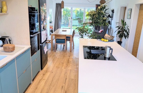 Southbourne House | Family home by Sobo beach