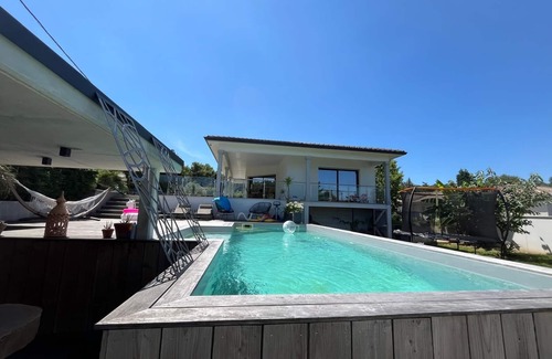 Camblanes-et-Meynac House | Family home with swimming pool. Near Bordeaux, St emilion, Arcachon