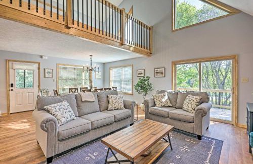 Albrightsville House | Family Home in Albrightsville with Furnished Deck