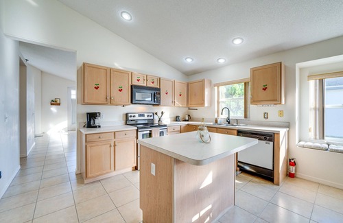 Lake Davenport Estates House | Family Home in Davenport w/Pool ~ 8 Mi to Disney