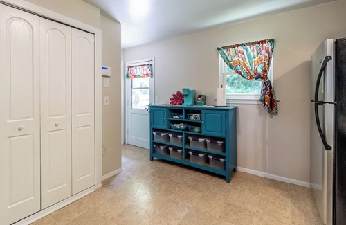 Red Bank House | Family Home + Playroom + Garage 10min to Downtown