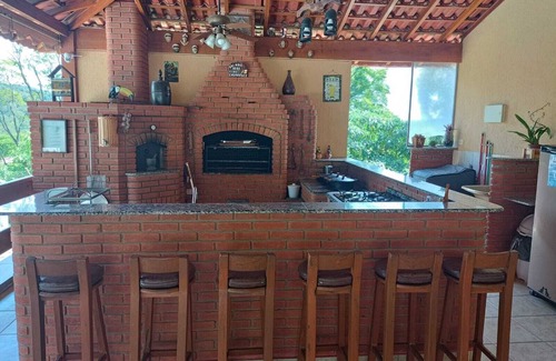 Mairipora Cottage | Family home, security and comfort in the midst of nature.