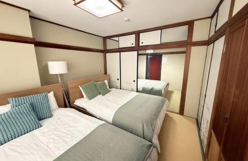 Taisho-ku Apartment | Family Home Taisho Guest House