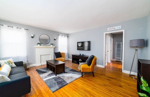 North Long Beach House | Family Home W/Game Room, Close to DT Long Beach :)