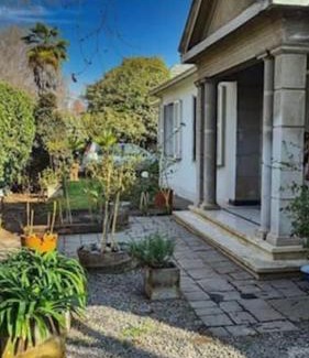 Vitacura Bed & Breakfast | Family home with beautiful garden