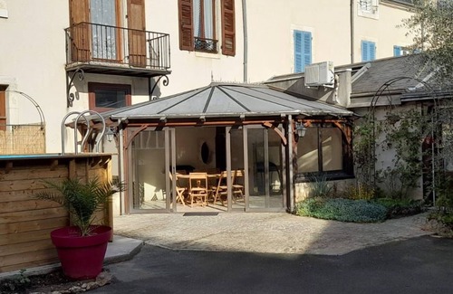 Saint-Gaultier Cottage | Family Home with Private Pool and Parking in Saint-Gaultier