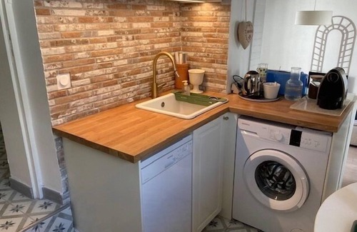 Pornic House | Family home with south-facing terrace/garden, near castle and old port