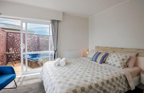 Hornby House | Family Home with Spa, Office and BBQ