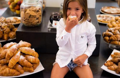 Fogliano Marina Hotel | Family Hotel Antibes -50m dal mare -