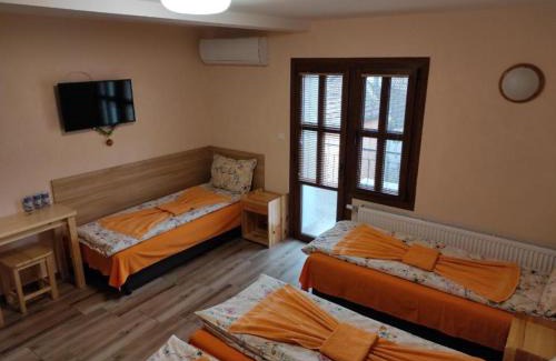 Veliko Tarnovo Hotel | Family Hotel Varusha 2
