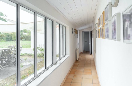 Notre-Dame-de-Monts Ski Chalet | Family house for 15 - 1km from the beach - Garden