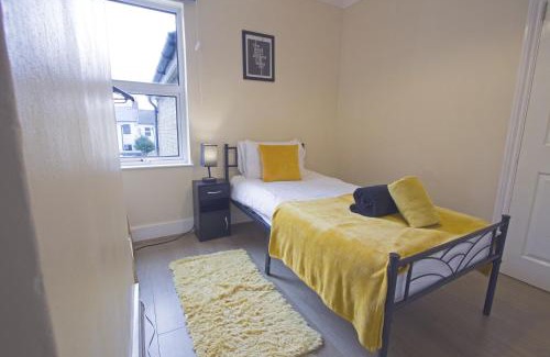Rushmoor District House | Family house in Farnborough