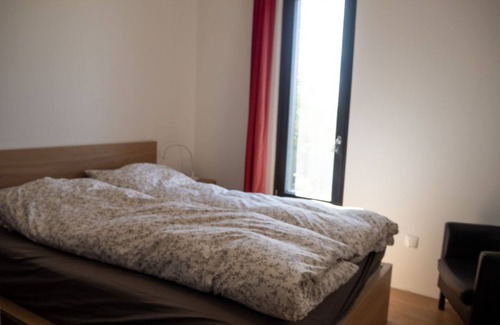 Reillanne House | Family house in Luberon, sleeps 8, private pool, landscaped garden