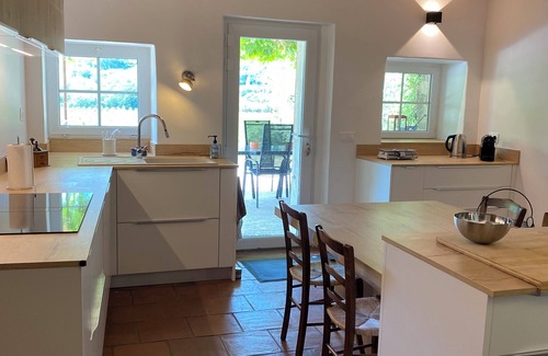 Barjac House | Family house sleeps 11, rest and relaxation