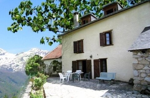 Seix House | Family house surrounded by nature, facing Mont Valier