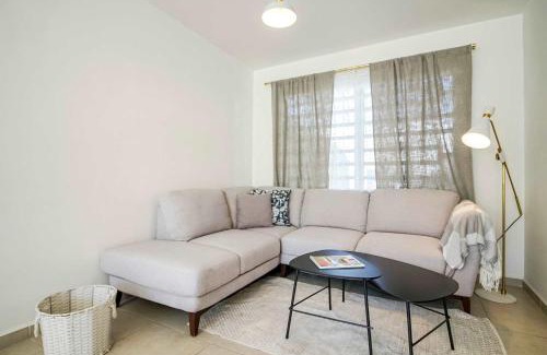 Leon House | Family House with Pool and Garden in Leon