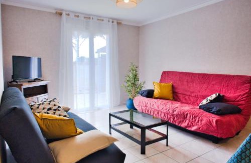 Saint-Hippolyte House | Family house with beautiful garden