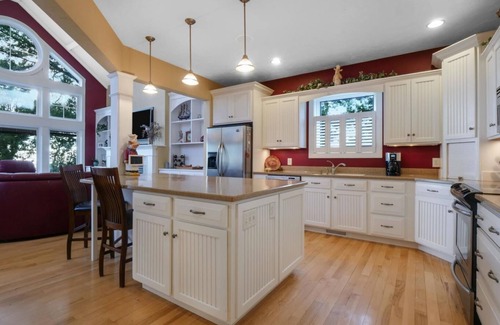 Chilton House | Family lake retreat w/hot tub! Amazing sunsets!