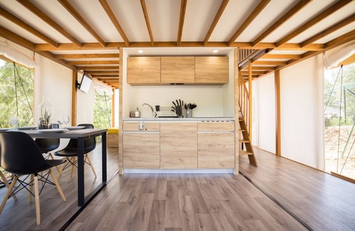 Castillon-du-Gard Villa | Family lodge with swimming pool for 6 to 7 people in the middle of the Garrigue