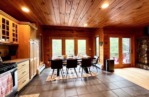 Jay Cabin | Family Lodge with hot tub, AC, minutes to Lake Placid and Hiking, Pet Friendly