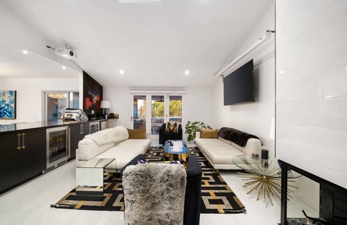 Sunrise Vista Chino House | Family Luxury, Mountain views, Pool/Hot Tub,