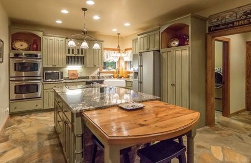 Rosman House | Family Mountain Getaway nestled in the Pisgah Forest