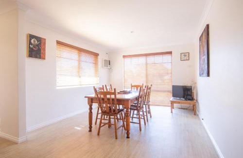Geographe House | Family Oasis At Busselton