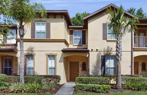 Regal Palms House | Family Palms Place
