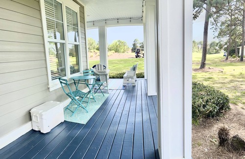 Laurel Grove House | FAMILY-PERFECT, 2 golf carts, beach chairs,bikes, UPSTAIRS AC, NO PETS,