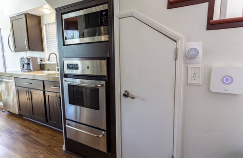 Cedar Glen Cabin | Family & Pet Friendly Cabin w/AC in Lake Arrowhead - Midweek Stay 3, Pay 2 Deal