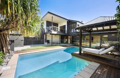 Marcus Beach Villa | Family & Pet Friendly Beach Side Villa