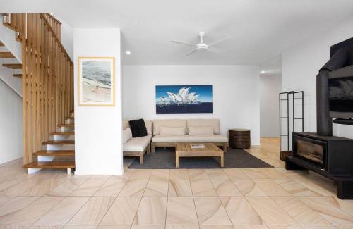 Marcus Beach Villa | Family & Pet Friendly Beach Side Villa