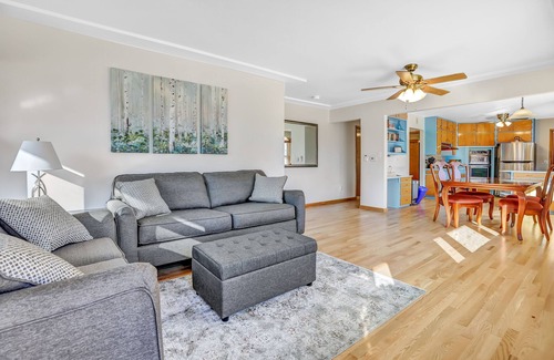 Longmont House | Family/Pet Friendly, near Boulder, space for RV Parking, central neighborhood!
