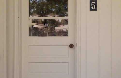 West Beach House | Family & Pet friendly Beachfront - 5 Eugenia
