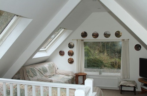 Aymestrey Cabin | Family/pet-friendly woodland retreat in Mortimer Country near historic Ludlow