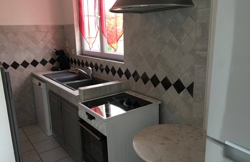 Cangey Cottage | Family Retreat: Cozy Cottage with Large Garden, Near Historic Chateaux and Loire Valley Attractions