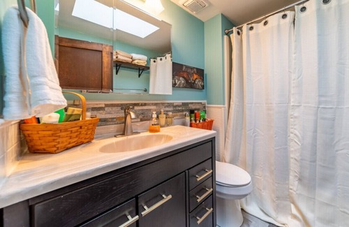 Akron House | Family Retreat in Akron, 3 b 1.5