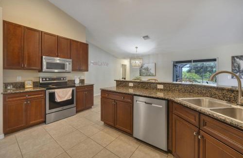 Port Charlotte House | Family Retreat - Sleeps 10 - Pool - Near Beach