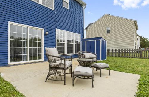 Charlotte Apartment | Family Retreat with Modern Comforts
