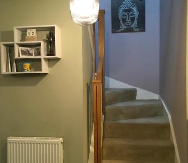 Sheffield House | Family Room 2 beds Free WiFi Free Parking