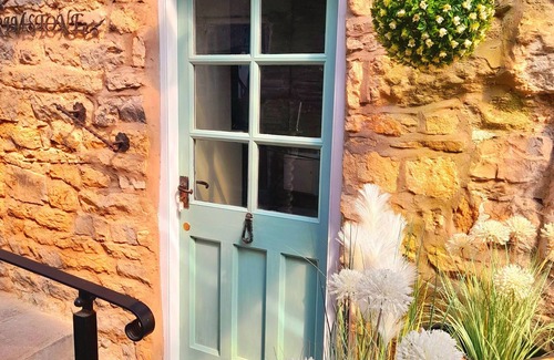 Snainton Cottage | family run holiday cottage, family and pet friendly, free off road parking