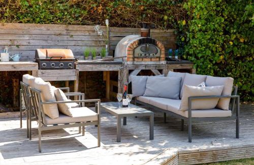 East Wittering House | Family Seaside Retreat - 5 minutes to Beach