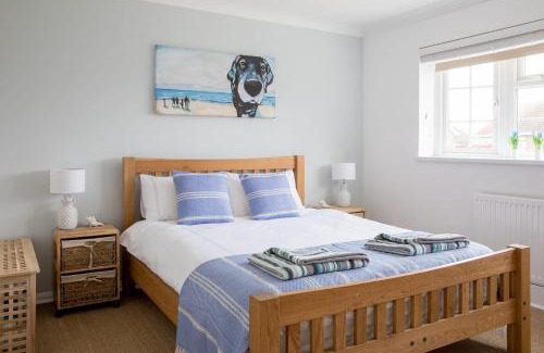 East Wittering House | Family Seaside Retreat - 5 minutes to Beach