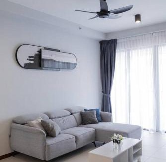 Tanjung Bungah Apartment | Family Seaview Suite with 3 Rooms by The Only Bnb