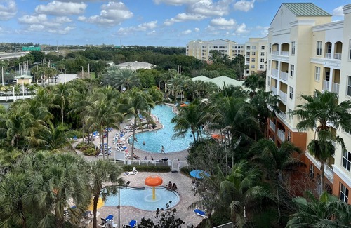 Weston Condo | Family size Condo, centrally located close to Ft. Lauderdale and from Miami.