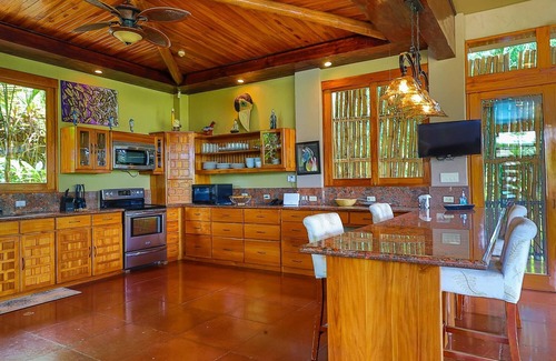 Valle Pura Vida Villa | Family Size Home in Manuel Antonio, 7 min to the Beach & with Large Private Pool