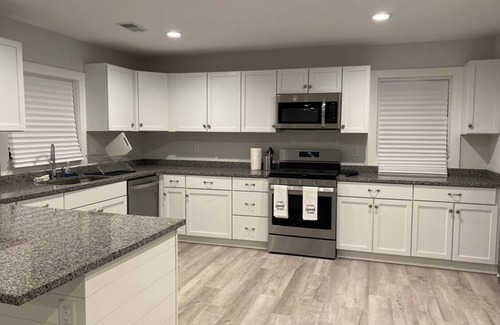 Summerville House | Family size house 10 Minutes from Downtown Summerville.