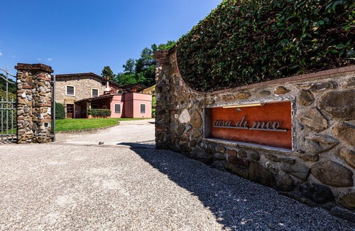 Pescaglia Apartment | Family sized apartment with external patio, barbecue and swimmingpool