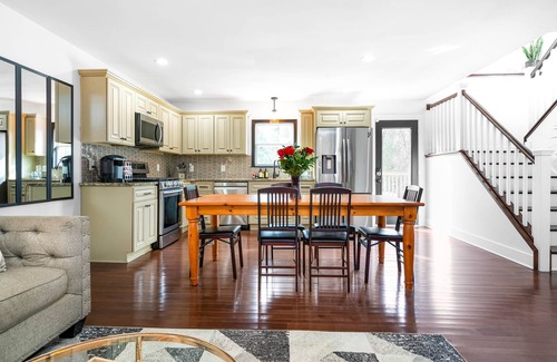 Candler-McAfee House | Family sized cozy Atlanta retreat with firepit 5 bedrooms 2 bathrooms