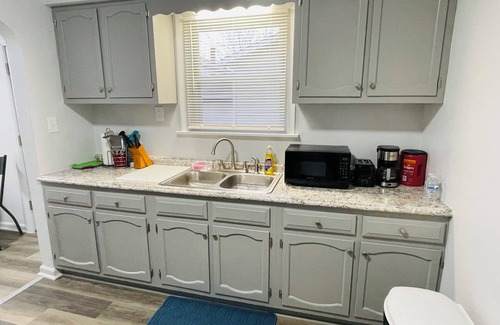 Canton House | Family-sized, Crew-friendly 4BR home near Hall of Fame- Ideal for Monthly Stays